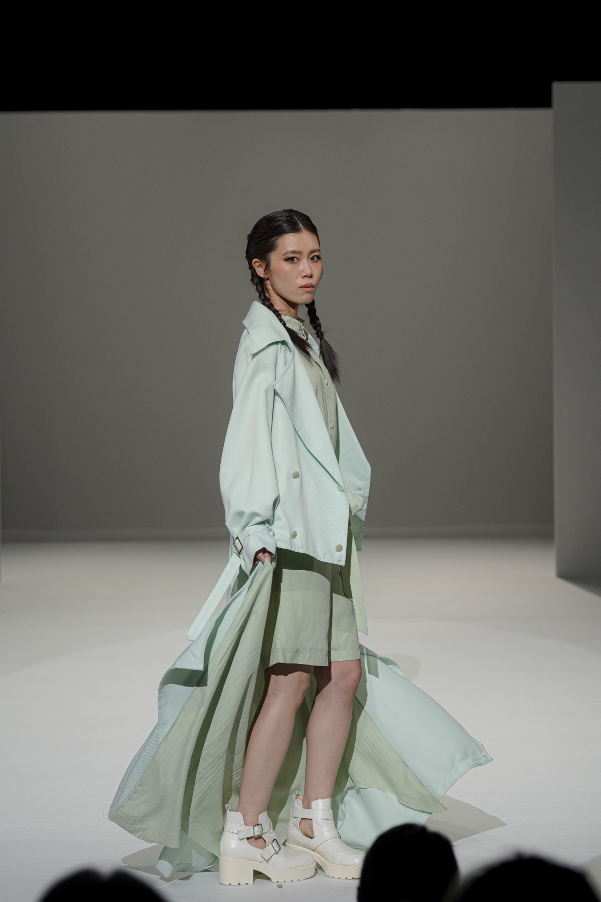 モデル 吉原香月 YOSHIHARA KAZUKI