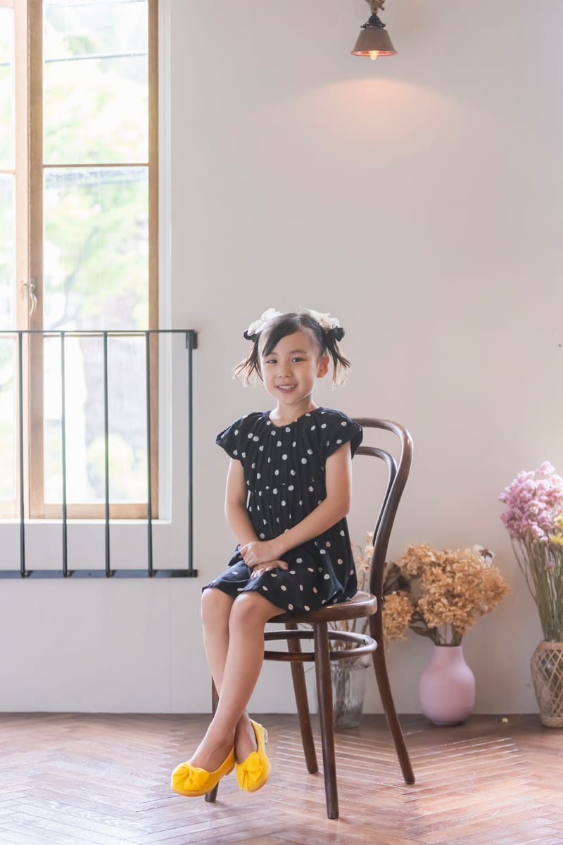 モデル 吉田ひおり