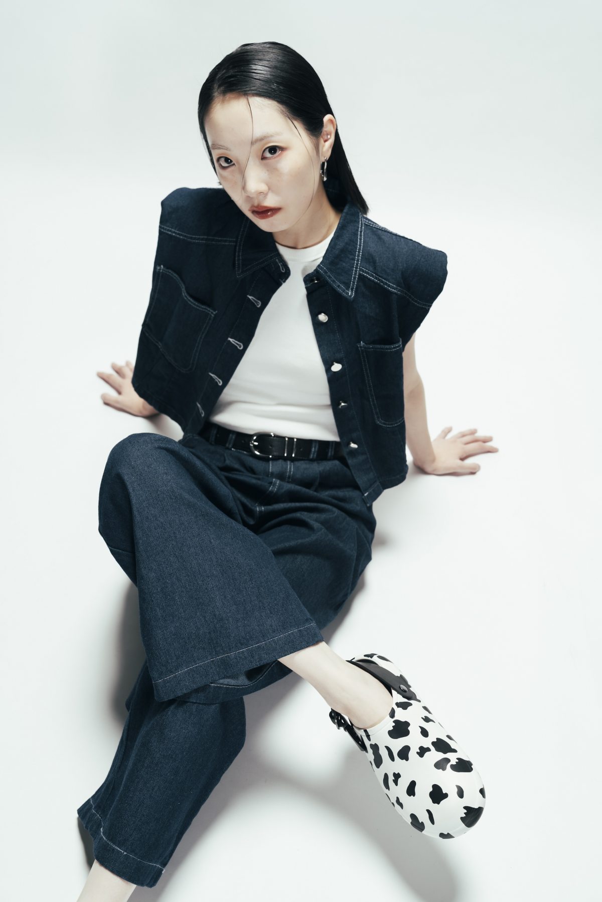 モデル 桃華 MOMOKA