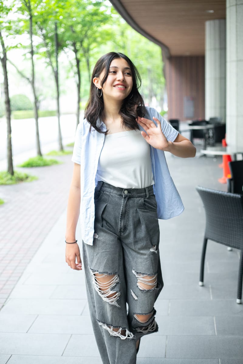 モデル ティナ TINA