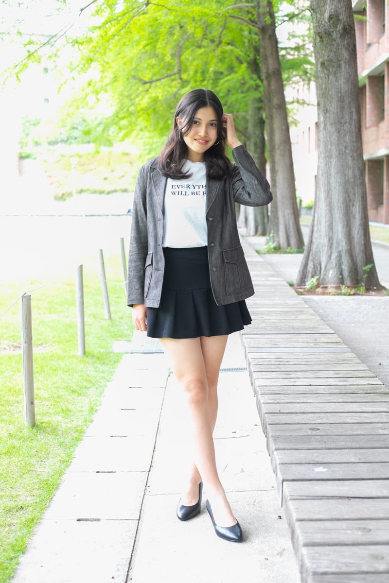 モデル ティナ TINA